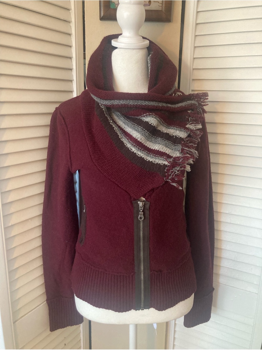 Free People Sweater XS